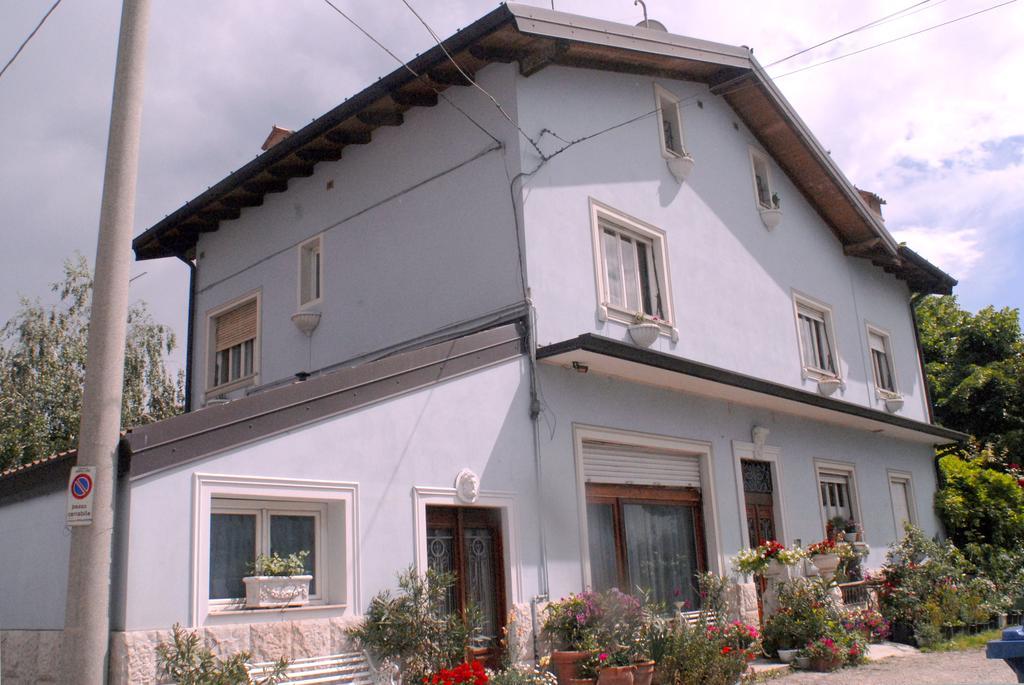 Villa Fiorita Монфальконе Номер фото